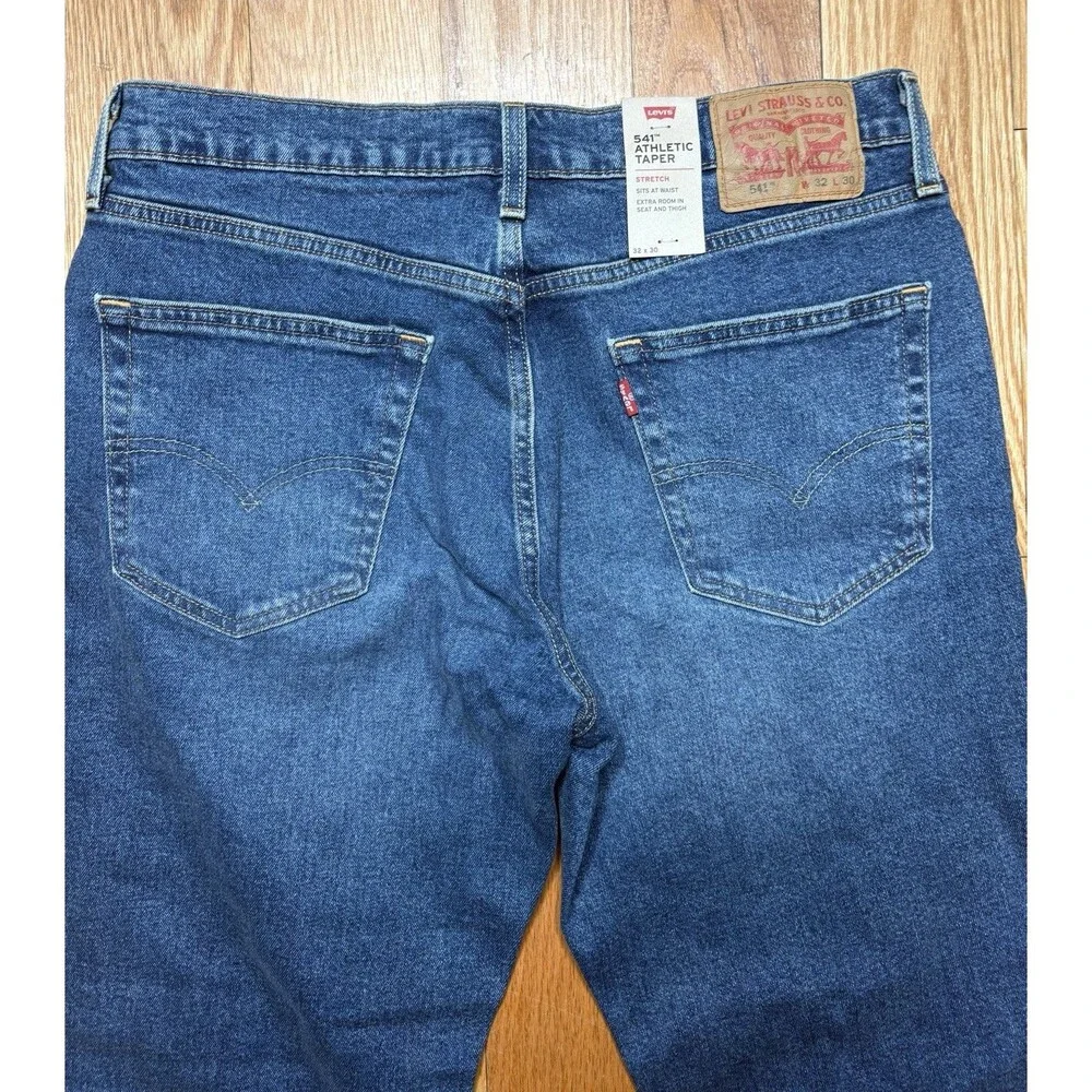 Levis 541 Athletic Taper Fit Stretch Jeans Men's Sizes 32x30 Blue NWT